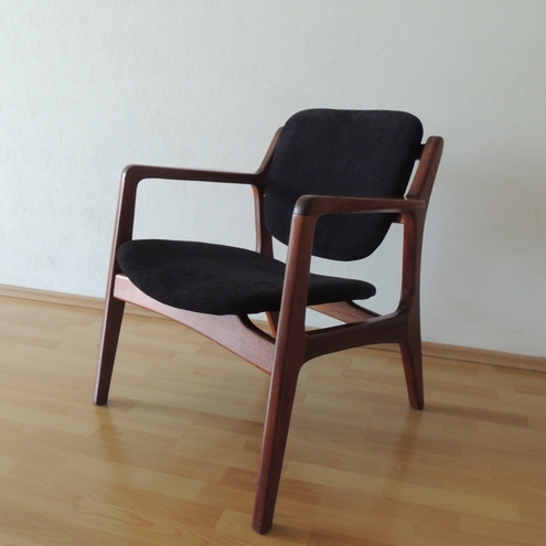 Sillon Danes - Van Beuren - Caoba/Forro Vinipiel 