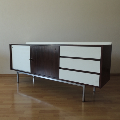 Credenza-Funcionalismo-Muebles