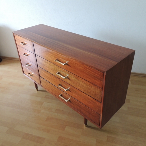 Cajonera Van Beuren